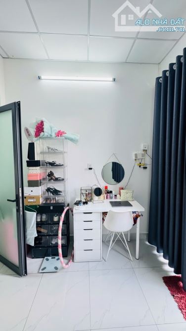 🔥CHỈ HƠN 3TỶ - Nhà mới đẹp căn góc – DTCN 35m²(5x7m) - Xe hơi tới nhà - Gần chợ Tân Hương - 2