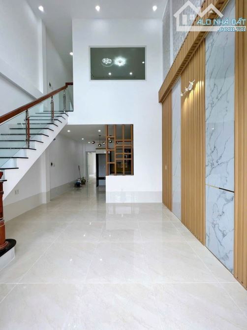 BÁN NHÀ 1T1Lửng, MẶT TIỀN - KDC Bình Nhựt (12Ha8). Đối  diện cổng TRƯỜNG HỌC - 2