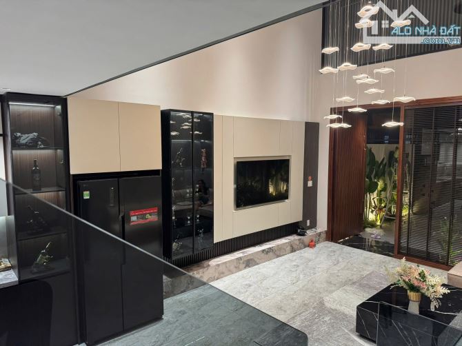 Nhà 3 tầng mặt tiền Hoà Xuân sát Lê Quảng Chí gần Cầu Nam Tri Phương - 2