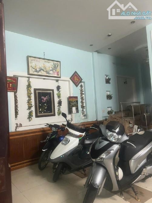 NHÀ ĐẸP 3 TẦNG, VIEW CÔNG VIÊN, HẺM NHỰA 7m, SÁT PHẠM VĂN ĐỒNG 8X21 CHỈ 19 TỶ. - 2