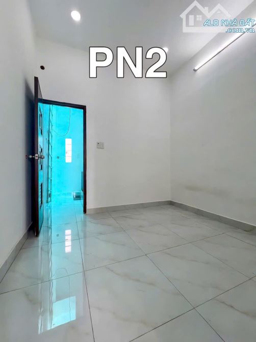 CHỦ KẸT TIỀN BÁN GẤP - NHÀ 30M2 - 3 TẦNG - NGAY CHIẾN LƯỢC BÌNH TÂN - GIÁ CHỈ 3.8T - 2