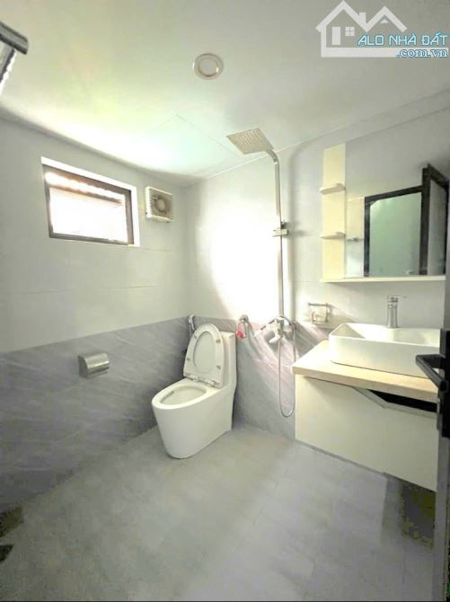 Bán nhà riêng Đình Thôn, full nội thất, dân xây 34m, 5 tầng giá chào chỉ 6.3 tỷ - 2