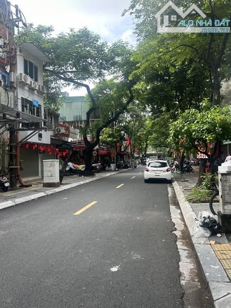 BÁN NHÀ MẶT PHỐ  ở NGHĨA TÂN, 188m,mt 8m, 18.6 tỷ, kinh doanh - 2