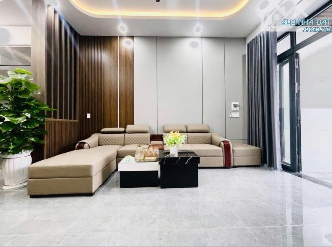 BÁN NHÀ 1 TRỆT 1 LẦU - SỔ RIÊNG THỔ CƯ  CUỐI ĐƯỜNG ĐỒNG KHỞI CHỈ 600 TRIỆU SỞ HỮU NGAY - 2
