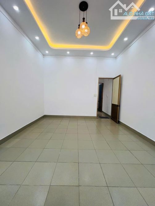 Cần Bán nhà 3 tầng Mặt phố Đoàn Thị Điểm, phường Hải Dương, Tp Hải Phòng - 2