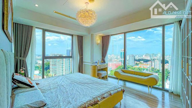 Duy nhất 1 căn hộ Vincom Lý Tự Trọng, Quận 1- 164m2 3PN-3WC tầng 25. CHỉ 4X tỷ - 2
