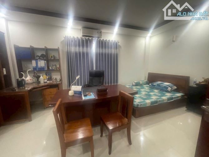 Nhà 3 tầng khu đô thị Phú Ân Nam 2 Diên An dt 102m2 ngang 6m đường 13m vỉa hè rộng 3m - 2