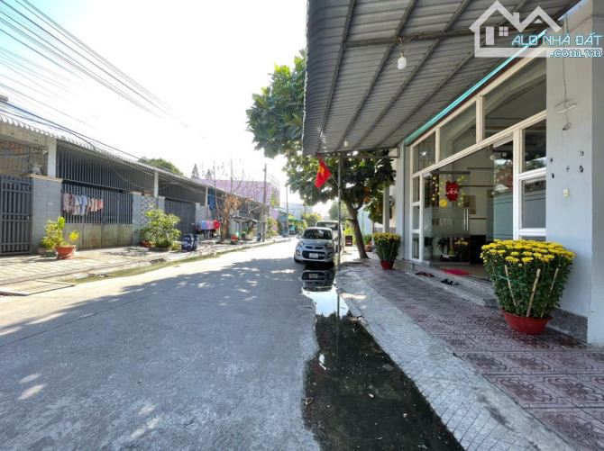 Nhà gần Ngã Tư Bình Thung, p Tân Đông Hiệp, Tp Dĩ An. - 2