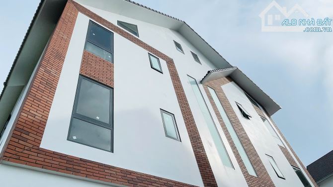 Bán Nhà MẶT TIỀN NGUYỄN HỮU CẦU Vị trí trung tâm Đà Lạt, gần Chợ Đà Lạt - 2