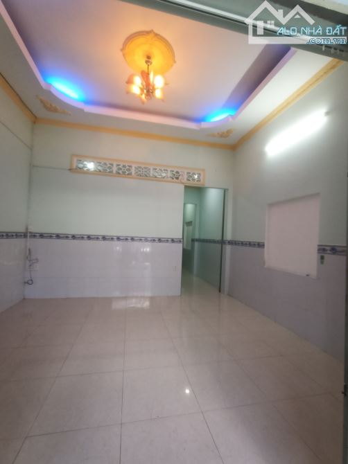 Nhà Cấp 4 Có Gác Lửng Ngay Ngã Ba Cây Lơn Đông Hoà – Sổ Riêng – 2PN – Chỉ 3,49 Tỷ - 2