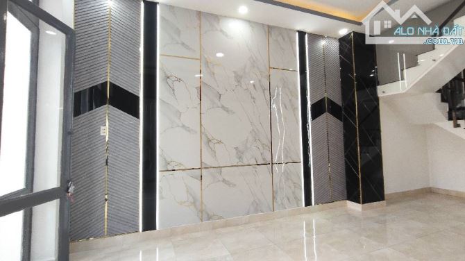 4 TẦNG SIÊU RẺ - ĐẸP LUNG LINH - HẺM XE TẢI - CHỈ HƠN 6 TỶ - 2