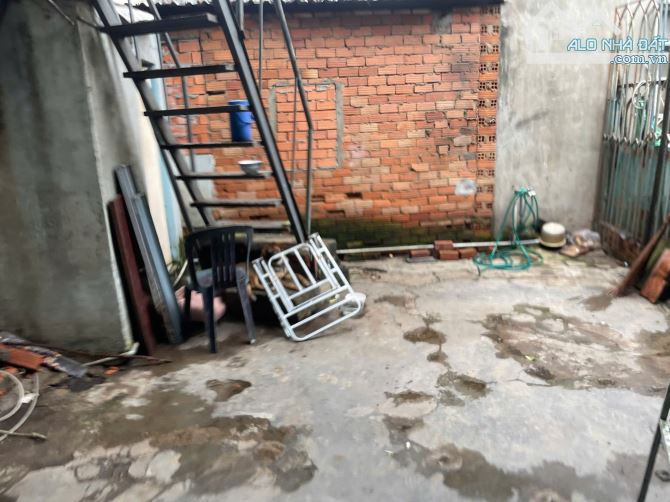 Nhà cũ tiện xây mới gần 100m2 - Khu hiện hữu (4tỷ) hơn - P. Phú Định (P.14 cũ) - 1