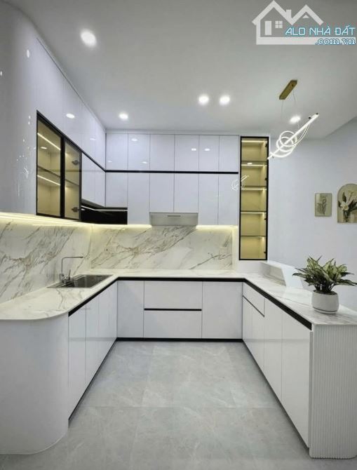 TIN NÓNG: BÁN GẤP NHÀ PHỐ GẦN UBND XÃ RẠCH KIẾN – 103m² – 2 TỶ 370 – SHR - 2
