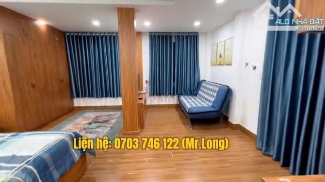 Cho thuê căn hộ lầu 3 khu vực Bình Thạnh gần Lăng Ông Bà Chiểu , view sân thượng rộng - 2