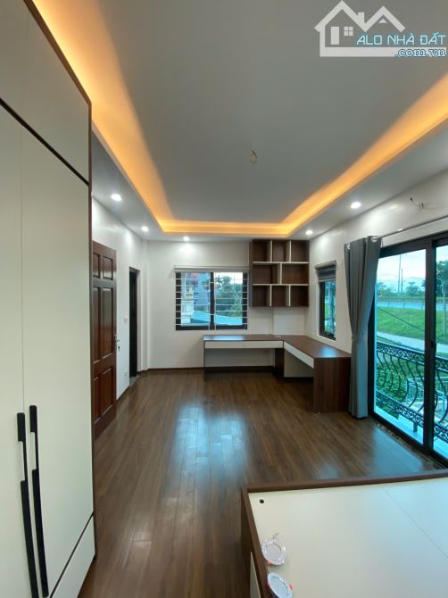 🛑🛑🛑Chất,6 tầng,thang máy, ngõ thông, ô tô đỗ cổng, viu hồ, 5.X tỷ(tl), Bắc Từ Liêm - 2