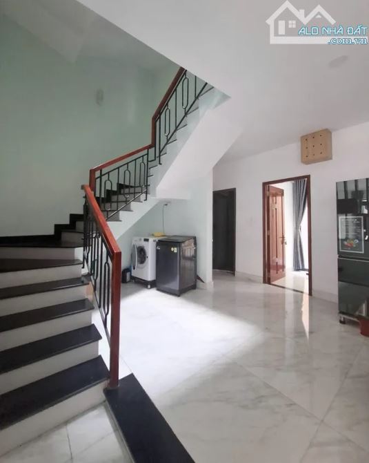CHỈ 14 TỶ TL! NHÀ ĐẸP 4 TẦNG HXH CMT8, Q3 – 91M² NỞ HẬU KHỦNG TỚI 8M, KD HAY Ở ĐỀU ĐẸP - 2