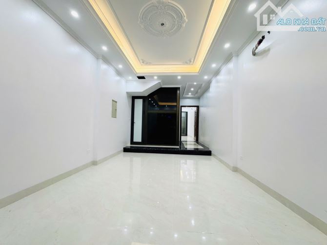Bán căn Liền Kề Tổng Cục 5 Thanh Trì, 60m2x7T, giá hơn 20 tỷ, Nhà xây mới, thang máy - 2