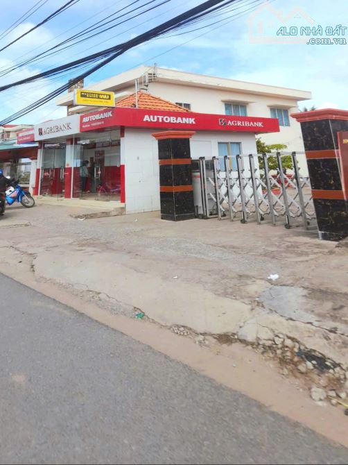 Quá đẹp, 580tr sở hữu 155m2 đất thổ cư sát chợ Tân Trụ - 2