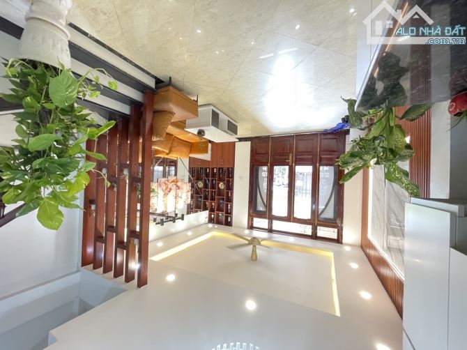 Nhà đẹp phố Hoa Lâm, Việt Hưng 32m2, 5 tầng lung linh, mặt tiền 4,6m, giá chào 6,96 tỷ - 2