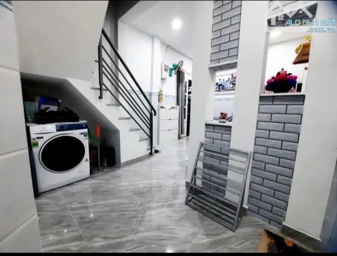 Bán 🏠 hẻm 2tầng mới xây đẹp tăng full nội thất sịn sò 3,75tỷ Đoàn Văn Bơ p,26 Q4.. - 2