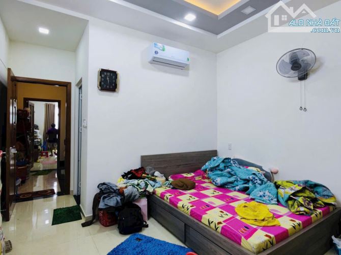 Bán nhà 2 tầng DT 6x15 - Mặt tiền Lê Quang Định ngay đại học Công Nghiệp - CHỈ 15 tỷ - 2