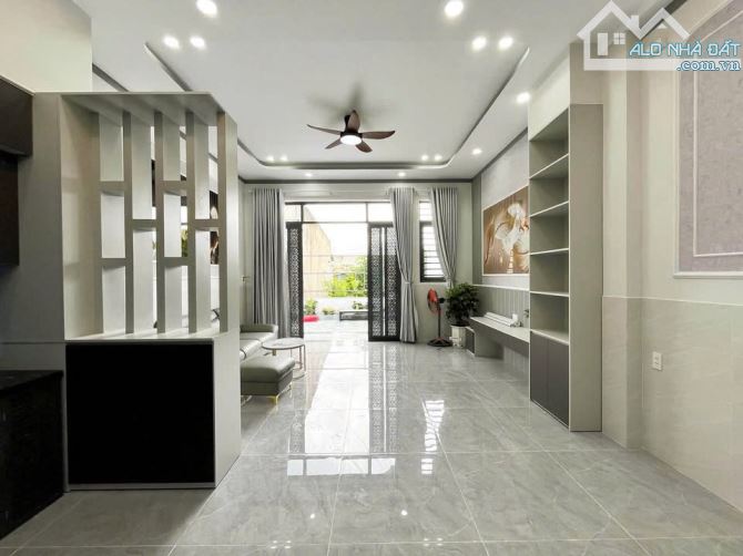 BÁN NHÀ CẤP 4 CUỐI ĐƯỜNG HUỲNH VĂN NGHỆ, BIÊN HÒA. SỔ RIÊNG THỔ CƯ BAO SANG TÊN SỔ SÁCH. - 2