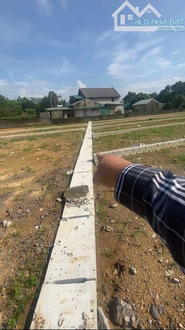 Bán đất nền  Đồng Tâm, Lạc Thuỷ, mặt đường 10m, view hồ, sổ đỏ, DT tới 250m2, Giá từ 800tr - 2
