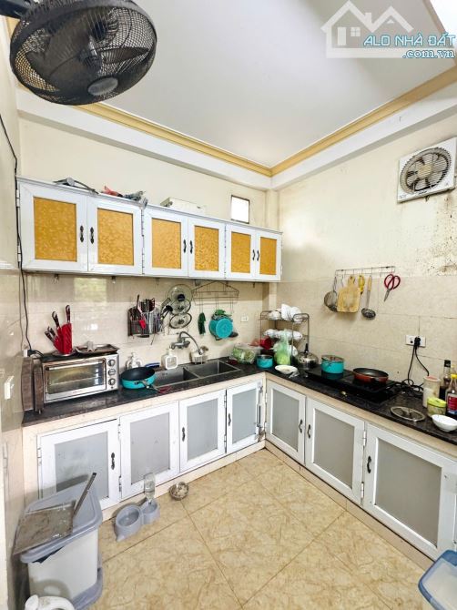 Cho thuê nhà Nguyễn  Hoàng Tôn,  Tây Hồ, ô tô 58m, 3 tầng, 15tr/ tháng, ở, KD, Văn phòng - 2