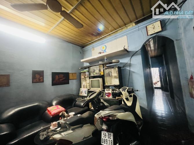 HẺM XE HƠI THÔNG LÊ TRỌNG TẤN - 96M2 (3,8❌26) - 2