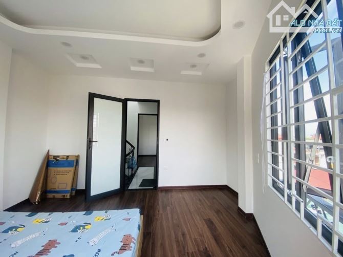 BÁN NHÀ LÔ GÓC KHƯƠNG TRUNG, Thanh Xuân, VÀI BƯỚC RA PHỐ LỚN 35m2, 6 tầng giá 7.4 tỷ - 2