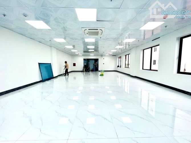 Lô góc mặt phố La Thành, ko quy hoạch, vỉa hè, KD, mặt tiền 6m, cho thuê giá cao, 79m2 - 2