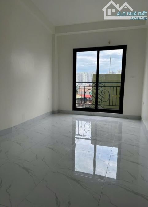 Minh khai phân lô 47m 5 tầng thang máy , 1 nhà ra ô tô tránh. - 2