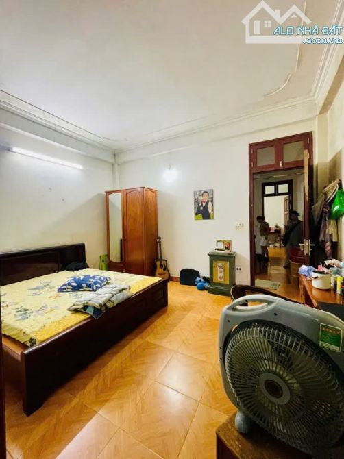 50M2 - PHẠM VĂN ĐỒNG – CẦU GIẤY - LÔ GÓC – 6 TẦNG – 8 PHÒNG – CHỈ 18 TỶ - 2