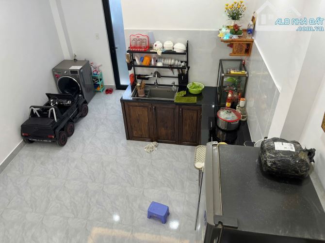 🏡 BÁN NHÀ 1 TRỆT 1 LẦU – HẺM NGÔ QUYỀN, P.6 (CAM LY MỚI), ĐÀ LẠT 🌿 - 2.4 TỶ - 2