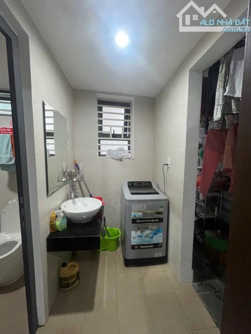 CẦN BÁN GẤP- NHÀ ĐẸP GIÁ RẺ- NGAY TRUNG TÂM TP - 2