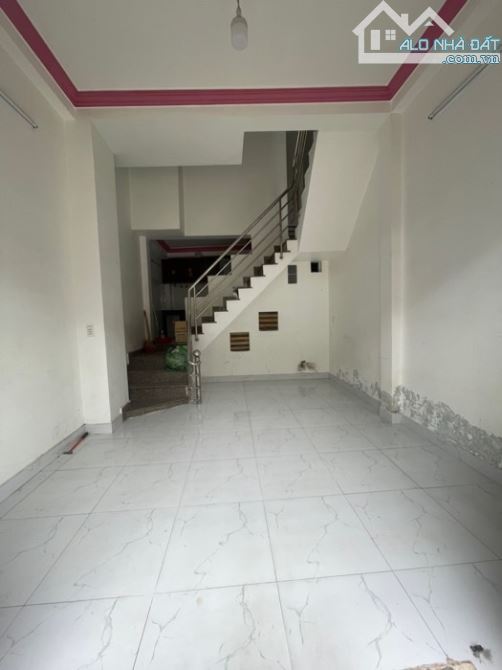 Bán nhà hẻm Nguyễn Văn Quỳ P Phú Thuận Quận 7. 28m2 - 2