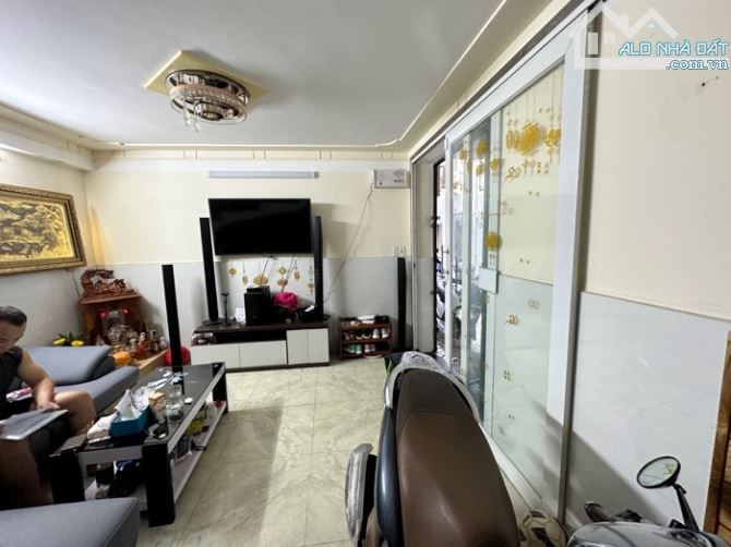 Bán nhà hẻm Nguyễn văn quỳ P Phú Thuận Quận 7. 41m2 - 2
