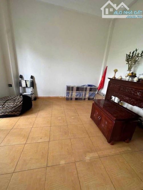 Bán nhà 3 tầng đường 7m5 Hàn Thuyên. Dt 75m2 ngang 4m5 sát Vinmec, 30/4 vị trí đẹp - 2