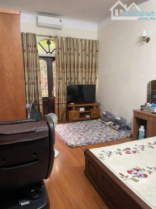 Bán nhà mặt phố Nguyễn Ngọc Nại 4 tầng kinh doanh cho thuê DT 63m2 23,5 tỷ - 2