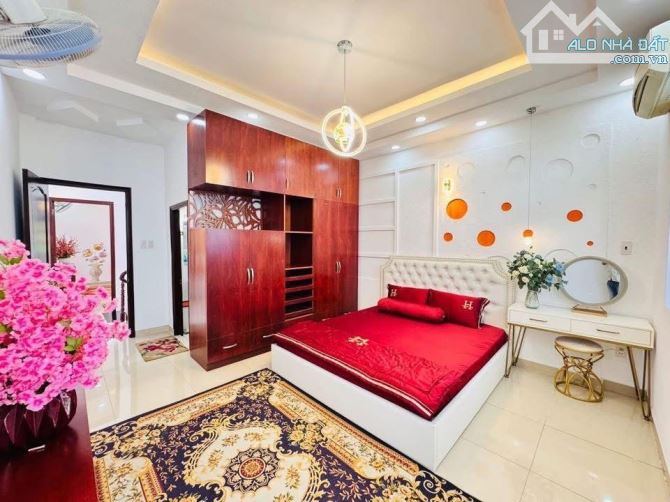 MỄ TRÌ - 38M x 5 TẦNG - MT 5.1M - NHÀ DÂN XÂY - Ô TÔ CÁCH  10M - FULL ĐỒ - Ở NGAY. - 2