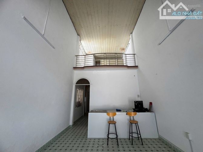 NHÀ HẺM Ô TÔ ĐƯỜNG DÃ TƯỢNG, VĨNH NGUYÊN - GẦN BIỂN, CÁCH BÃI TẮM CHỈ 600M - 2