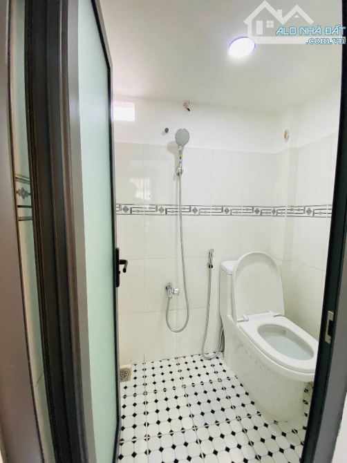 BÁN NHÀ ĐƯỜNG XÔ VIẾT NGHỆ TĨNH, BÌNH THẠNH, 14.8M2X2.4MX2 TẦNG CHỈ 1,95 TỶ - 2