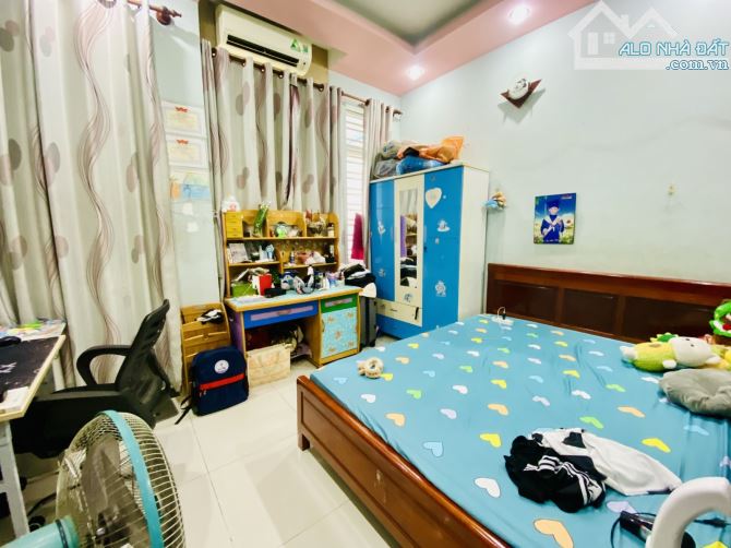 Bán Nhà 2 Mặt Hẻm Ô Tô  Đường Số 6 Bình Tân, 93m², 3 Lầu - 7.75 Tỷ TLL - 2