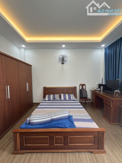 Bán nhà cấp 4 đường Nguyễn Oanh phường 17 quận gò vấp, DT 97m² (4*25m) Giá 14,5ty - 2