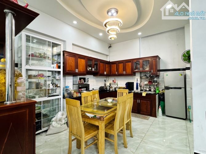 NHAÀ DÒNG TIỀN HXH - PHAN HUY ÍCH - 99m2 - 6.9 x 15 - 5TẦNG 12.6TỶ - 2