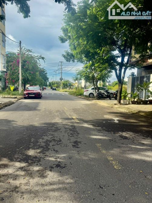 Bán 125m đất mặt tiền đường Nguyễn Cơ Thạch Khu Biển Sơn Thuỷ Đà Nẵng giá chỉ 8,5 tỷ Tl - 2
