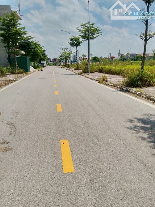 Bán Đất 100 m2 - Gia Đông  - Thuận Thành - Bắc Ninh - 2