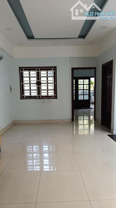 BIỆT THỰ 4 TẦNG - NGANG 6M - 120M2 - TẠ QUANG BỬU QUẬN 8 - CHỈ 24,2 TỶ - 2
