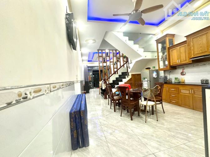 Bán nhà mt 3 tầng đông hoà gần bigc  va trung tâm HC - 2