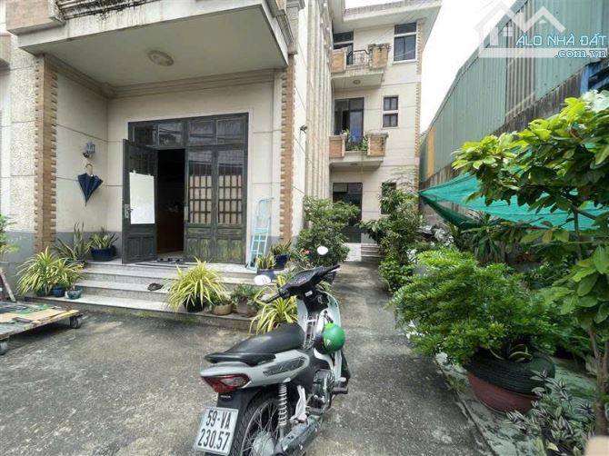 Bán Gấp Biệt Thự Mặt Tiền Đường Số 1  P13 Gò Vấp  14x20m có thể tách thành 3 lô  Giá 21 tỷ - 2